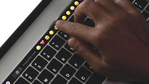 Jak zachować się w Internecie? 10 zasad netykiety 11