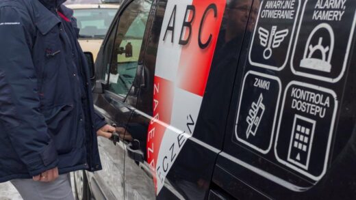 Dlaczego warto zatrudnić profesjonalnego ślusarza? 8