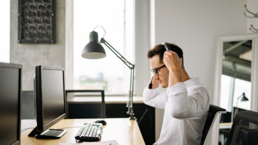 Jesteś programistą? Sprawdź biurka elektryczne 11