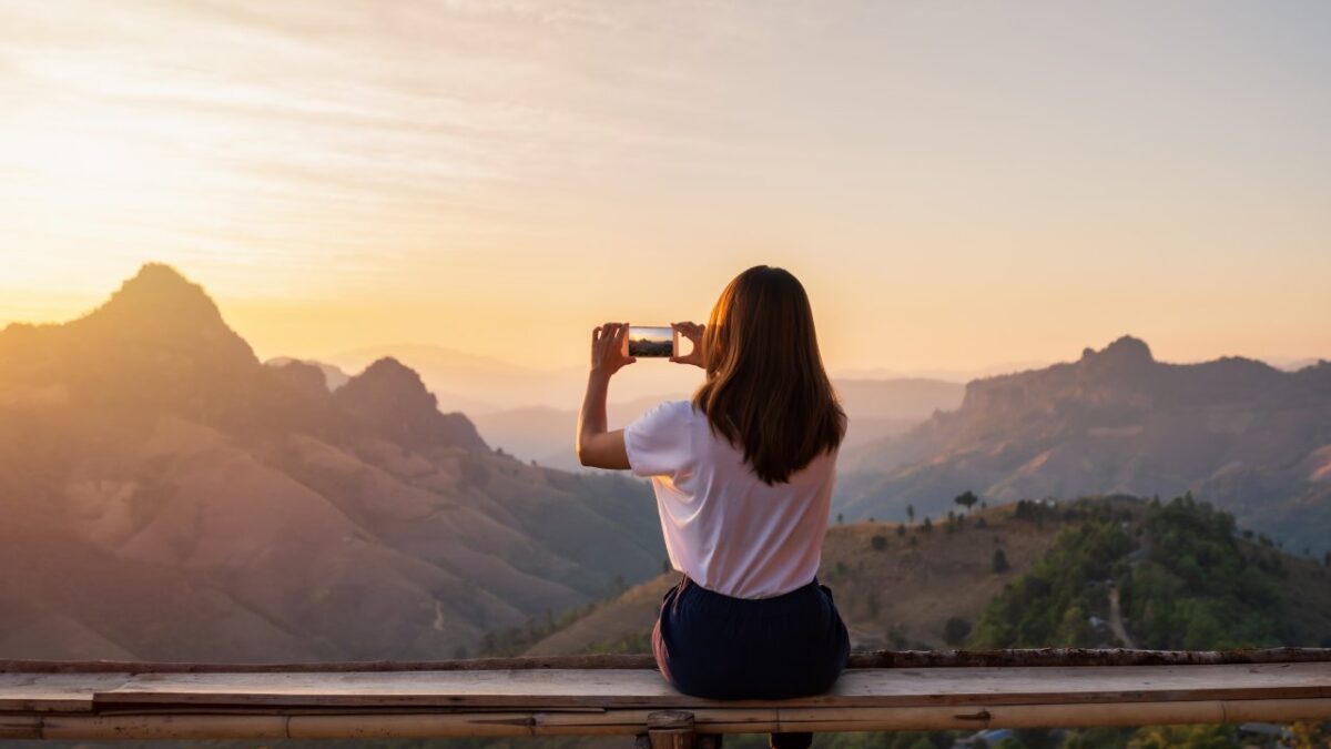 Smartfon czy lustrzanka – co będzie lepszym wyborem dla amatora fotografii?