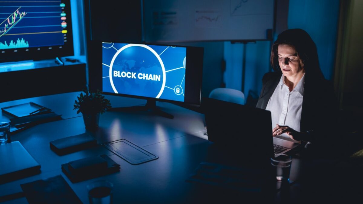 Blockchain poza kryptowalutami – gdzie jest stosowany?