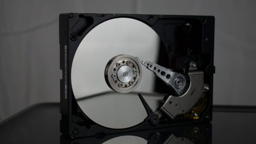 Przewodnik po typowych objawach awarii dysków 9